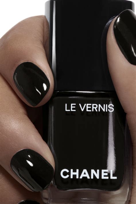 le vernis chanel colors.